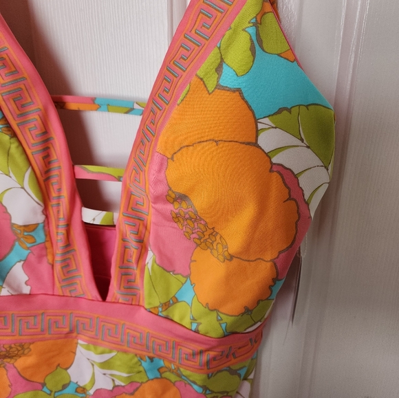 Trina Turk Playa one piece - Picture 8 of 9